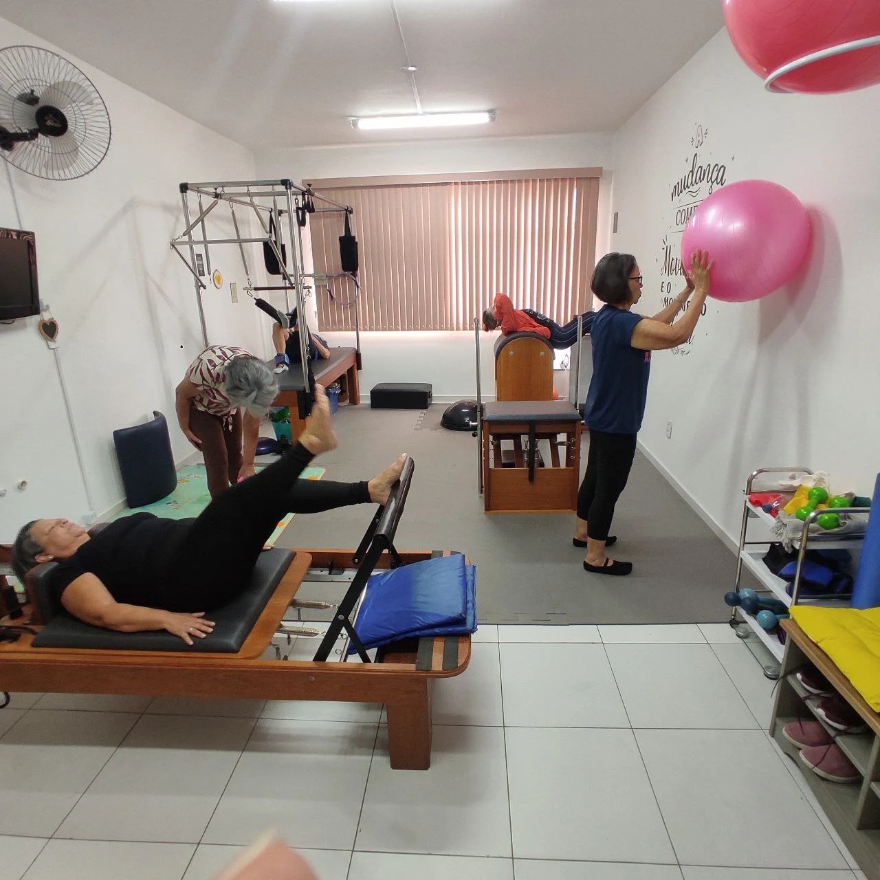 Studio Andressa Campina – Studio de Pilates focado no público femino, Fisioterapia, Pilates para Gestante